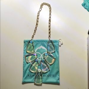 Kendra Scott Harlow iridescent necklace